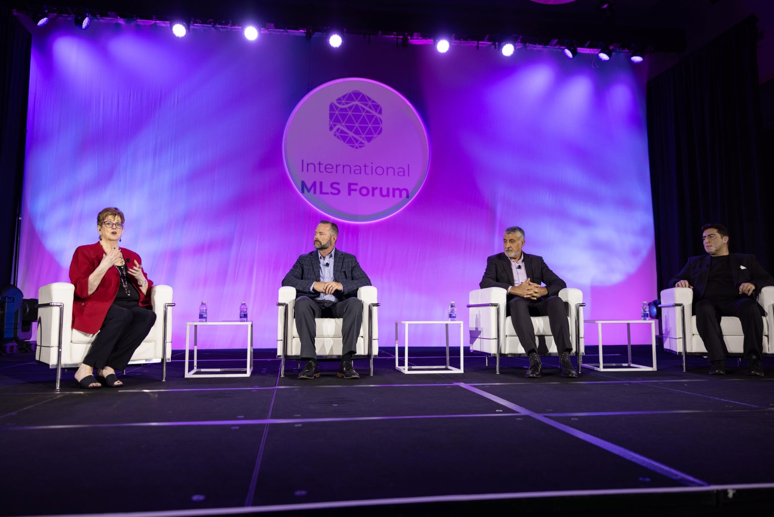 InternationalMLS-Forum2025-AJ-869