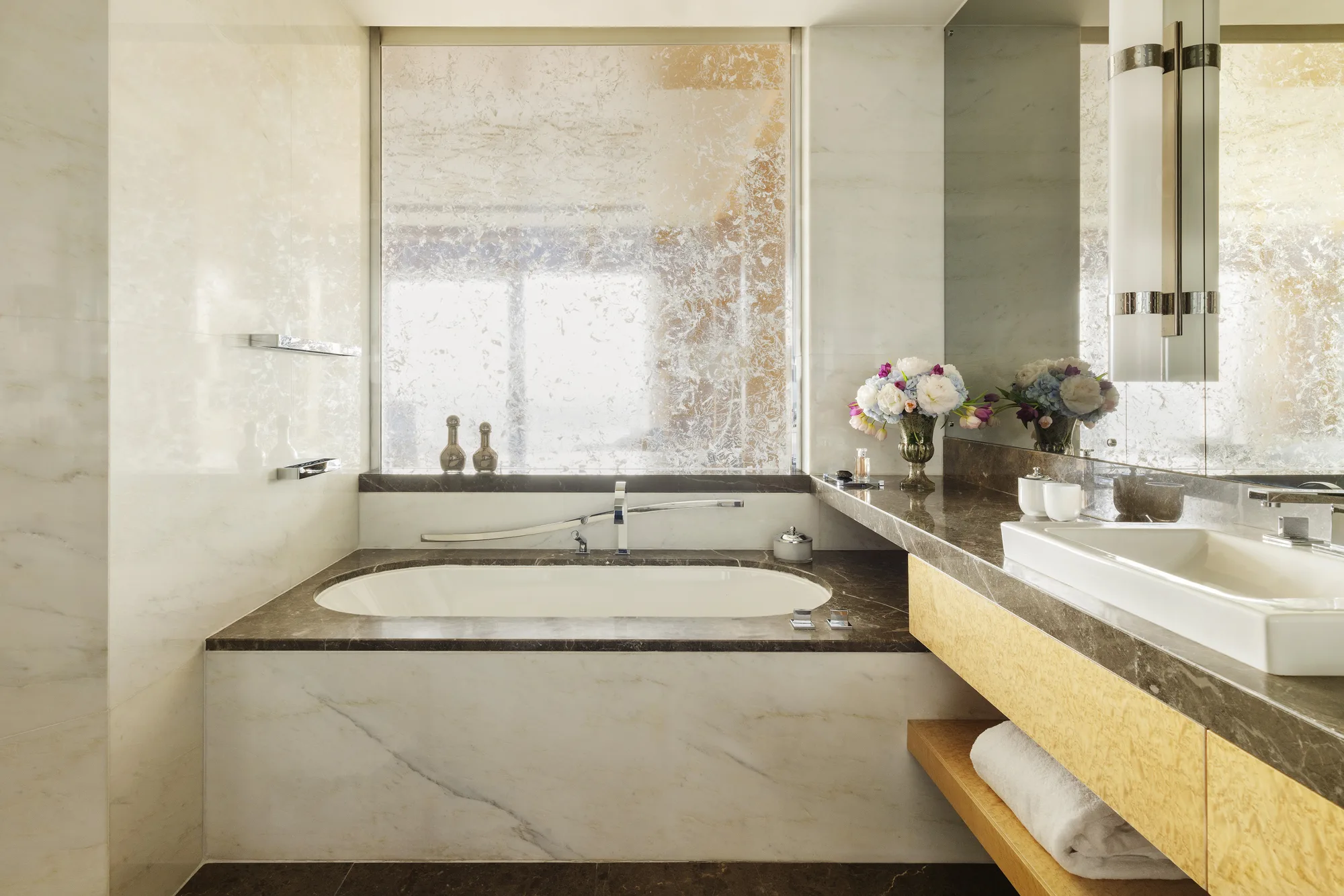 Premier Room Bathroom at Raffles Istanbul